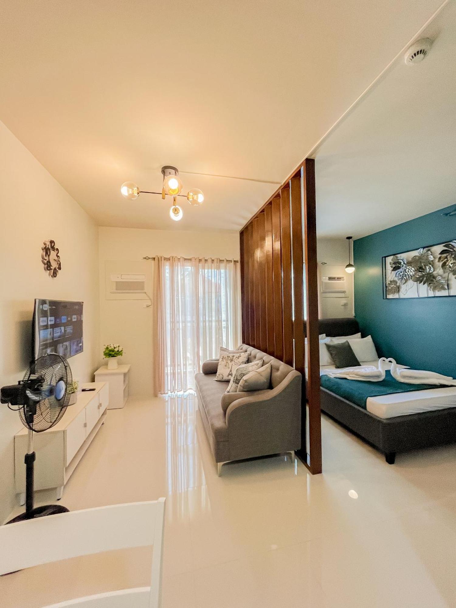 2 Bedroom And Studio Apartments With Private Pool And Gym In Vista Manors Verdant Puerto Princesa Екстериор снимка