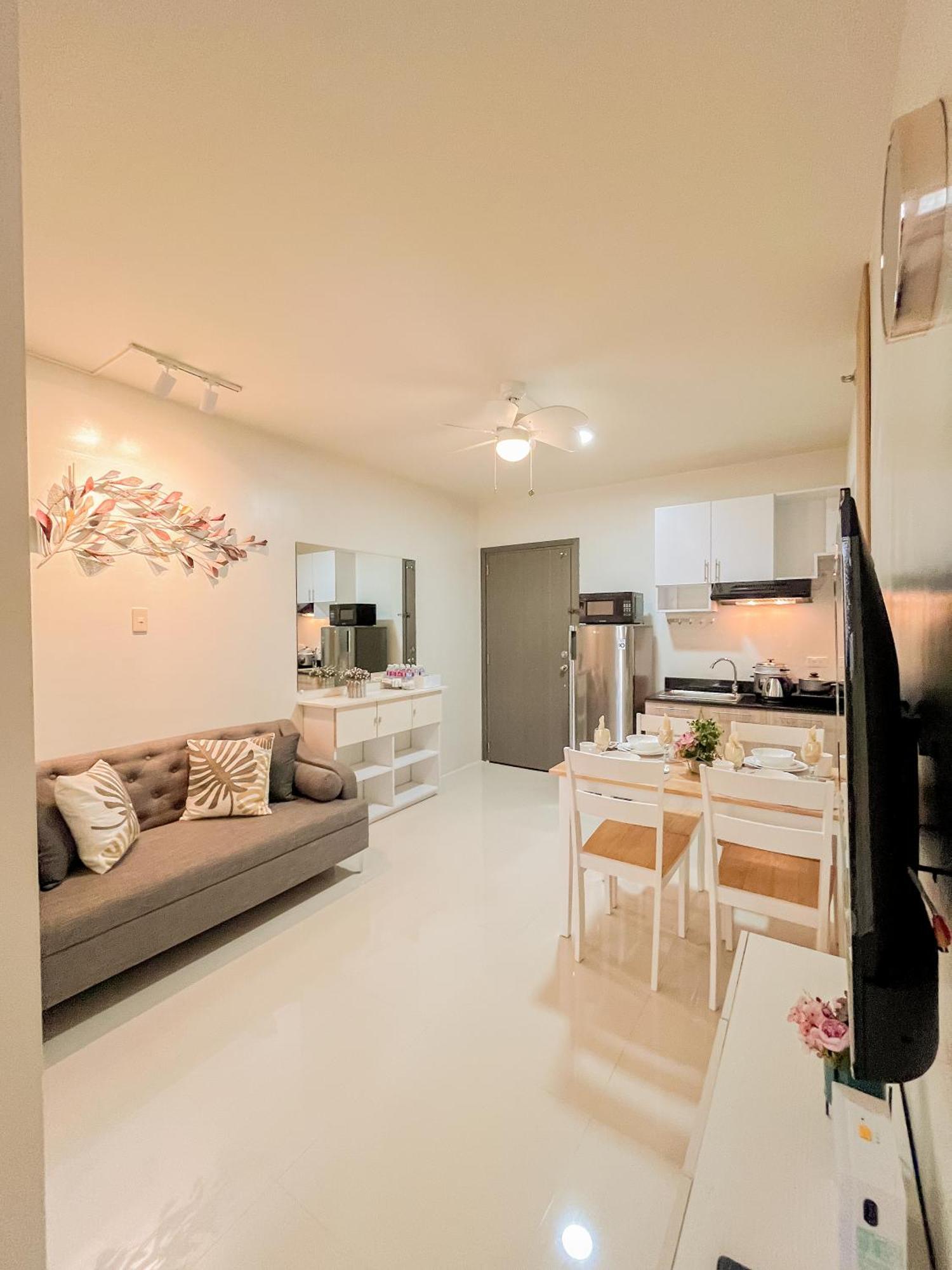 2 Bedroom And Studio Apartments With Private Pool And Gym In Vista Manors Verdant Puerto Princesa Екстериор снимка