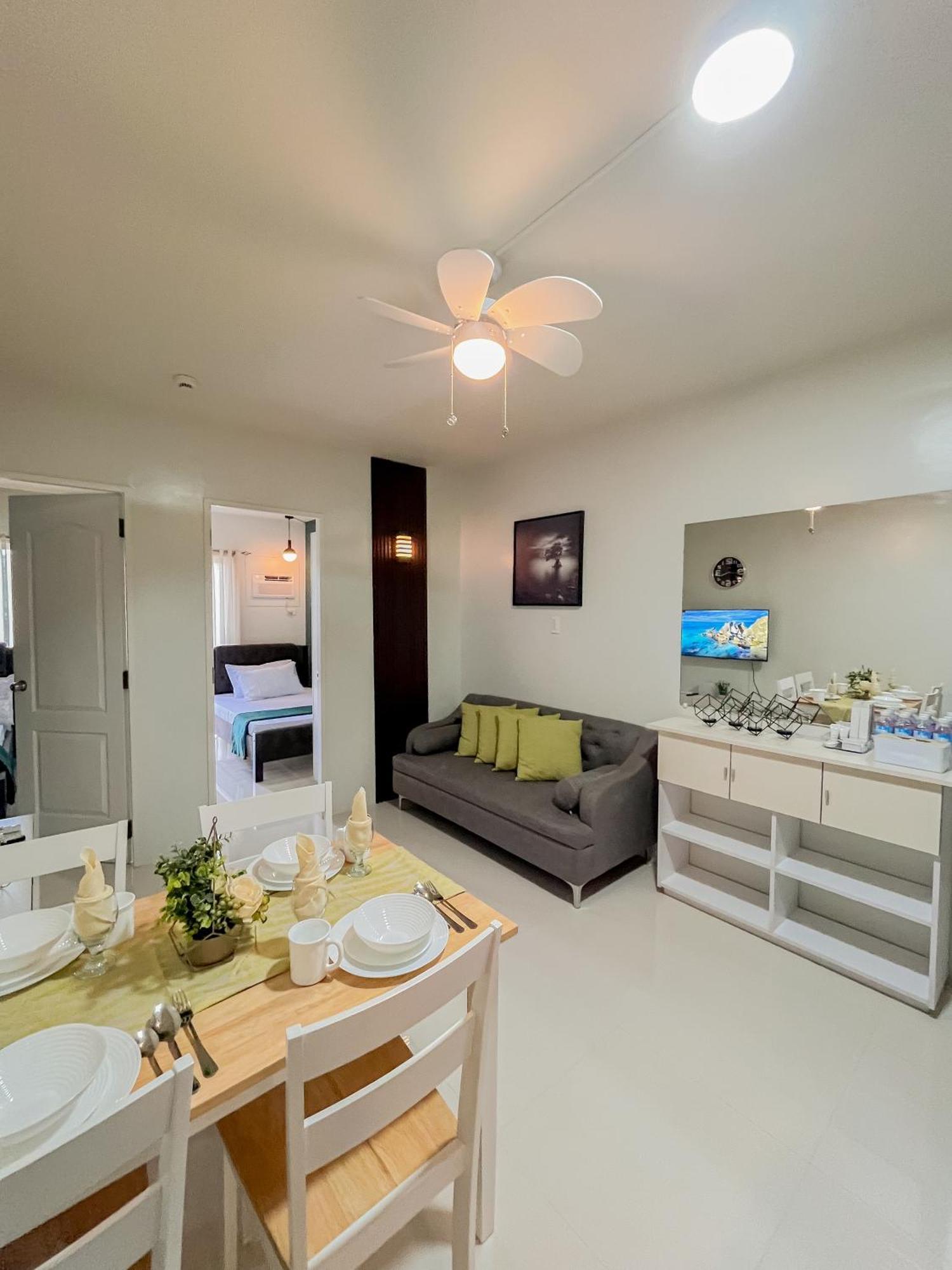 2 Bedroom And Studio Apartments With Private Pool And Gym In Vista Manors Verdant Puerto Princesa Екстериор снимка
